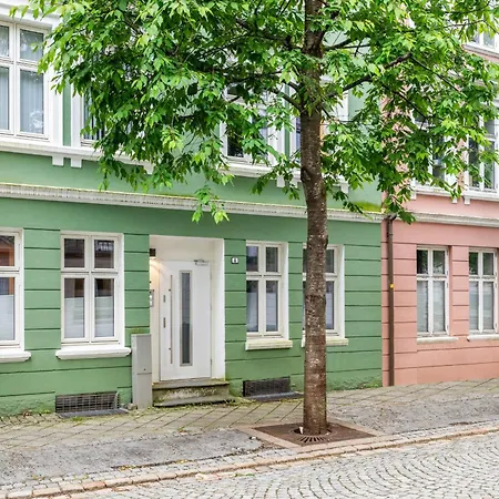 Roomsly Apartments I Stay Next To Bryggen With Balcony Bergen Exteriör bild
