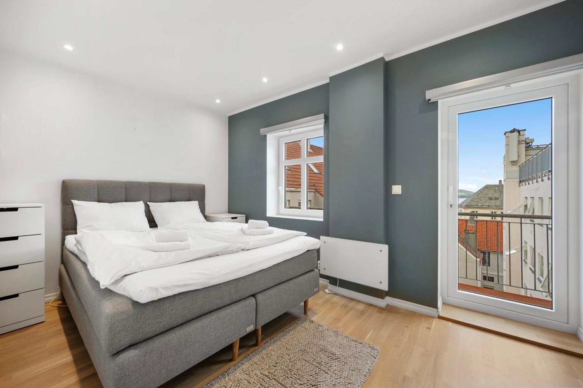 Roomsly I Next To Bryggen With Balcony Lägenhet