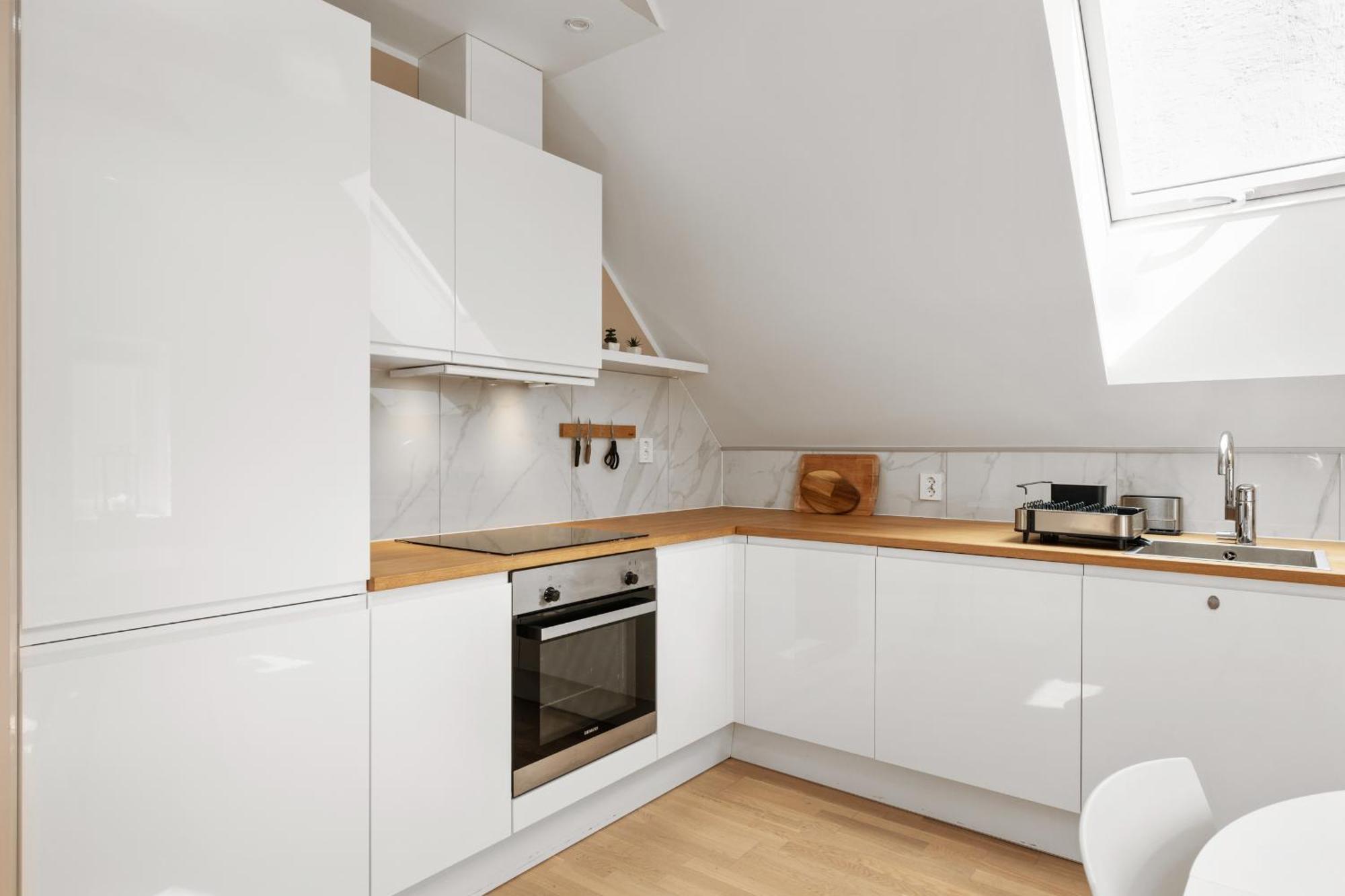 Apartamento Roomsly I Next To Bryggen With Balcony Bergen