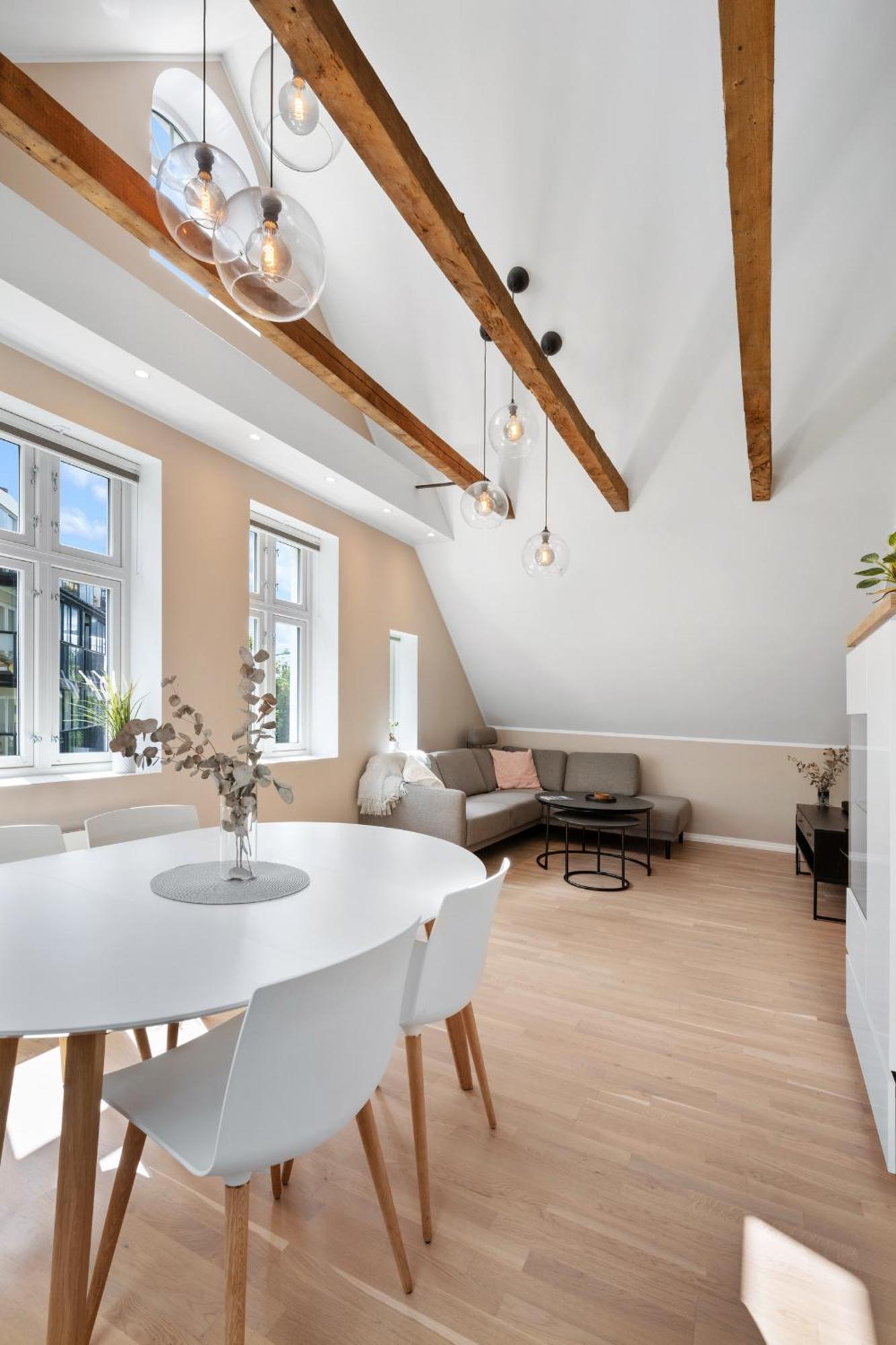 Lägenhet Roomsly I Next To Bryggen With Balcony Bergen